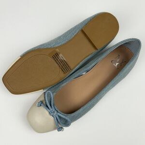 Women's Blue & Cream Ballet Flats